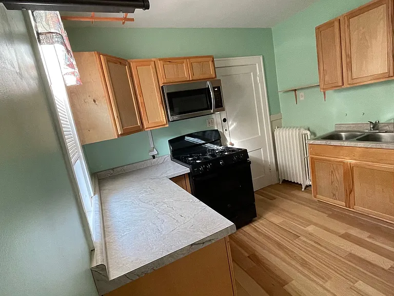 1693 Watson Ave — Photo 10