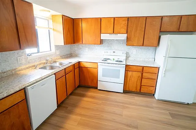 136 S Ash St #2 — Photo 3