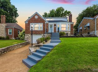 9111 Lucia Dr, Saint Louis, MO 63123