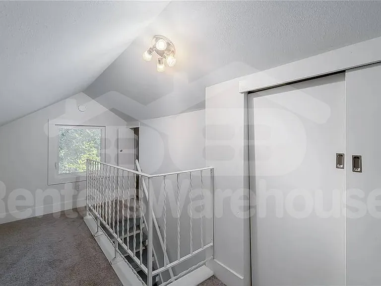 737 28th St — Photo 29