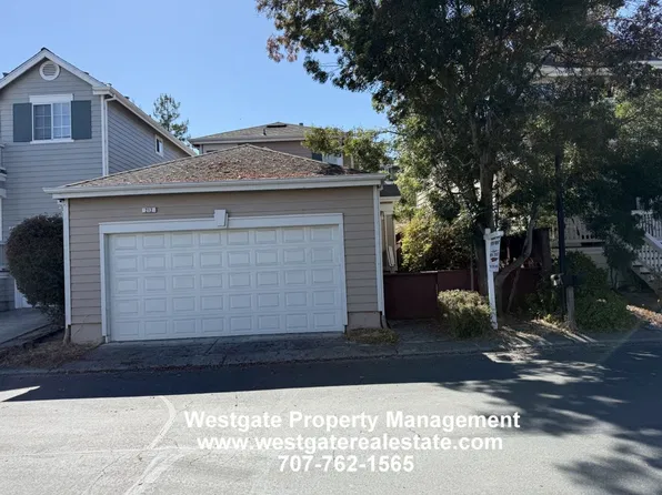 212 McNear Cir, Petaluma, CA 94952