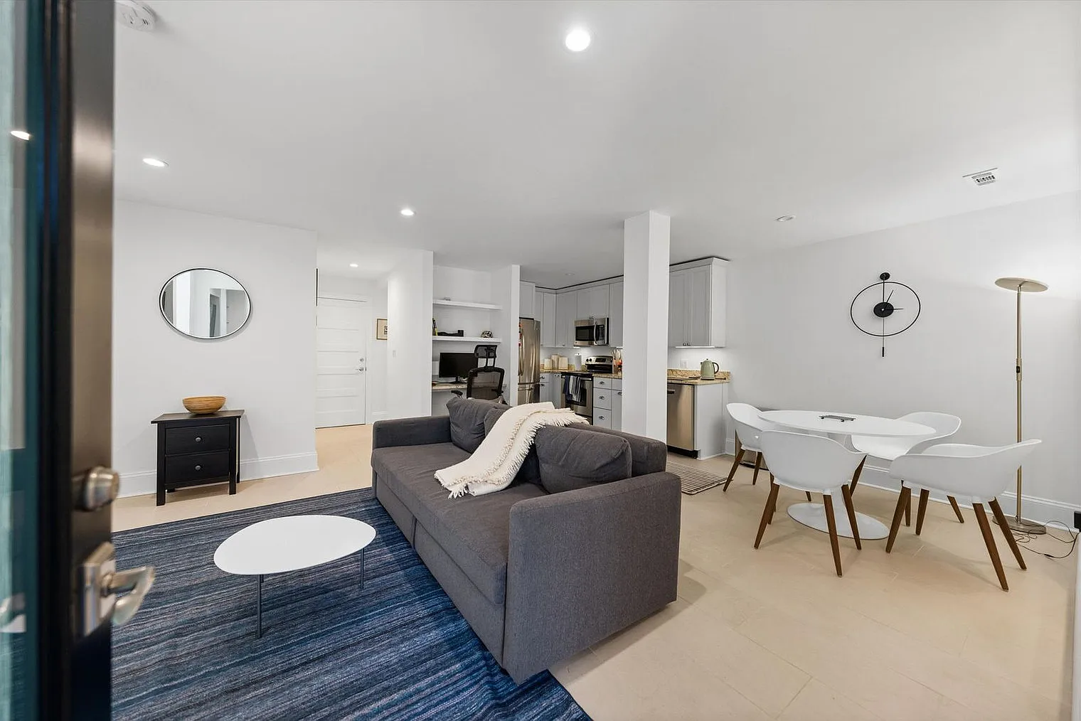 1 bed, 1.0 bath, 9149 sqft, $3,466 — Photo 1