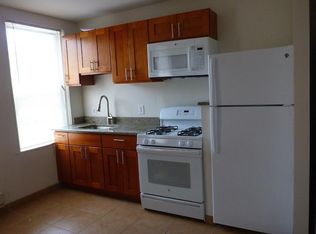 1545 W Thompson St FLOOR 3, Philadelphia, PA 19121