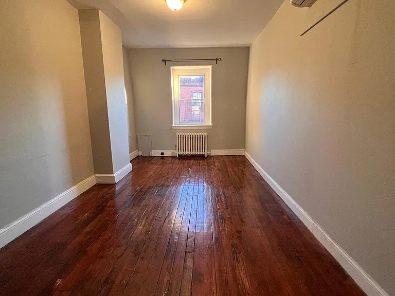 1909 Spruce St #4 — Photo 3