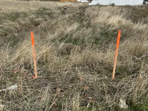 22500 Mariposa Rd #83, Tehachapi, CA 93561