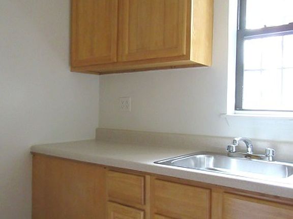 5th image of 67 W 109th St APT 3D