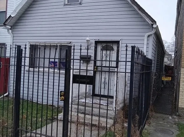 3307 W 37th Pl, Chicago, IL 60632