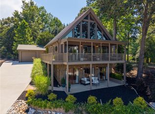 131 Briar Ct, Seneca, SC 29672