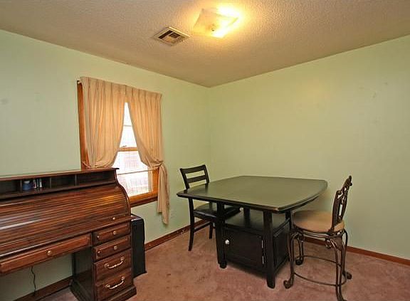 5th image of 3111 SE 19th St