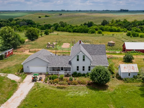 2672 Quail Ridge Ave, Peru, IA 50222