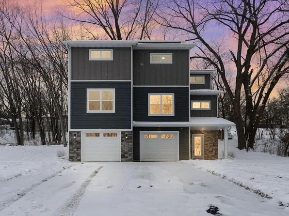 2817 Victoria St N, Saint Paul, MN 55113