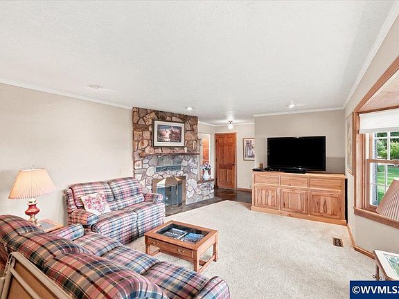 5th image of 34361 Riverside Dr SW