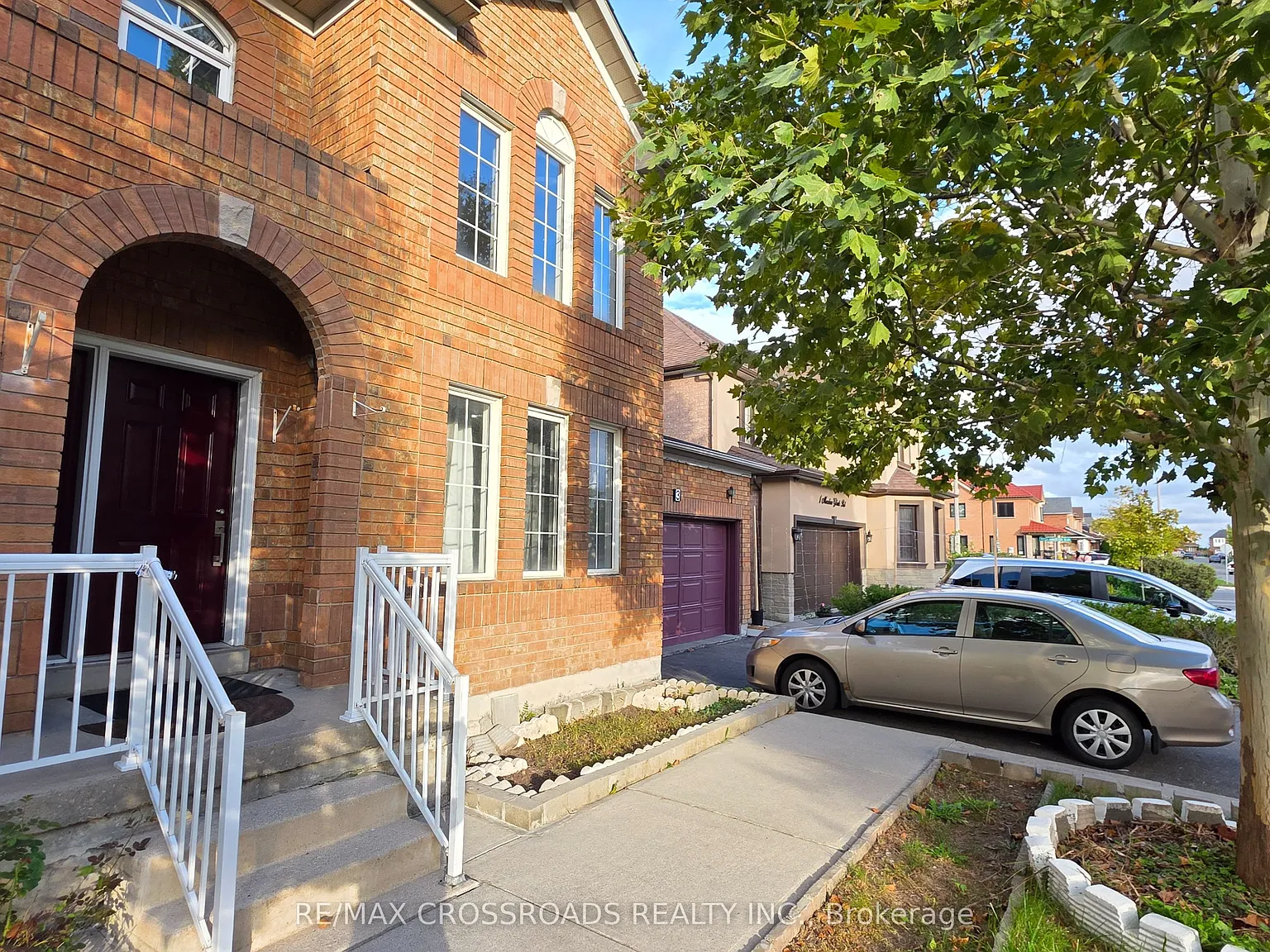 6 bed, $4,299 — Photo 3