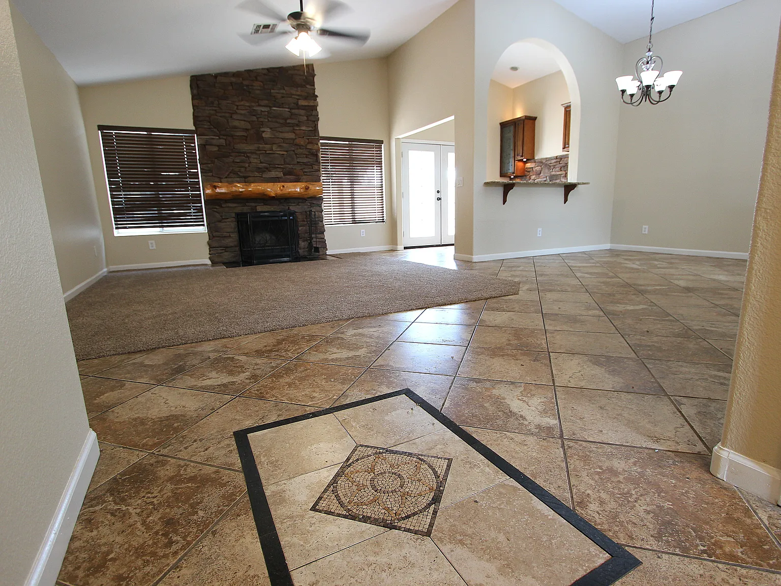 3 bed, 1688 sqft, $2,500 — Photo 3