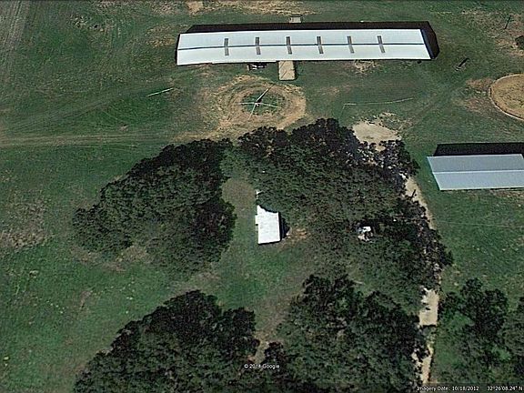 Horse Farm Large stable, barn and mobile home