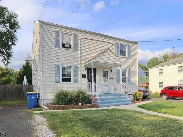 689 Crescent Dr, Bound Brook Boro, NJ 08805