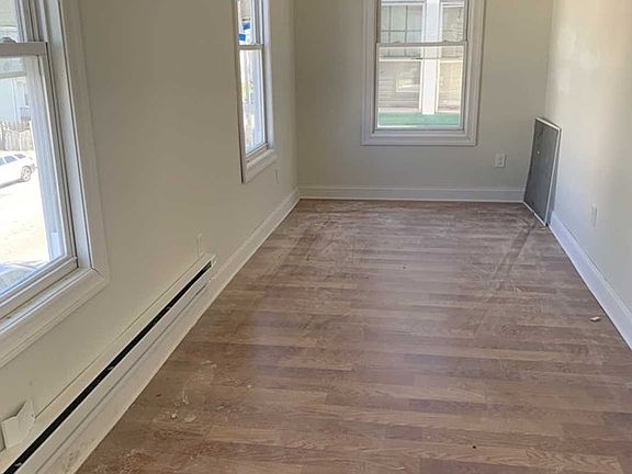 2nd image of 566 S Clinton St #1