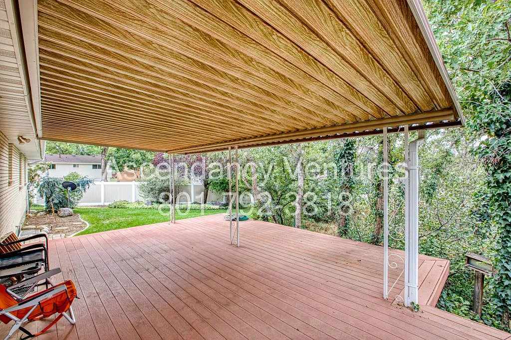 11340 S 2235 E — Photo 2