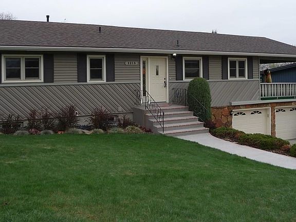 2nd image of 3215 38th St W