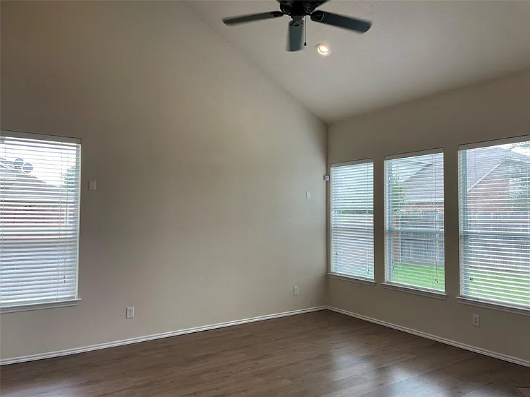1013 Camp Verde Dr — Photo 24