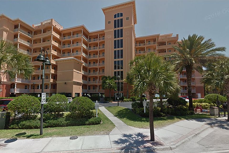 2nd image of 530 S Gulfview Blvd APT 607