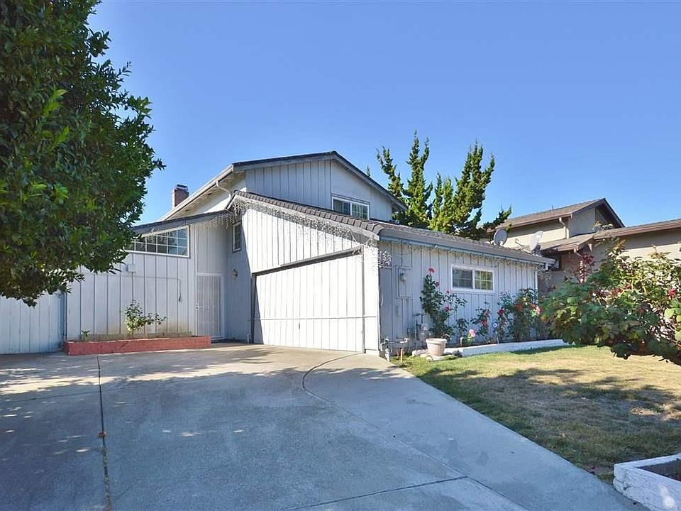 1st image of 34849 Skylark Dr