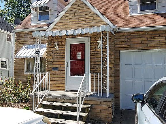 5th image of 740 Kenilworth Ave SE
