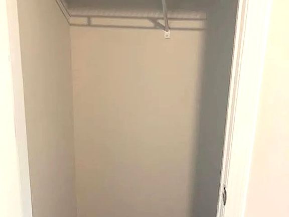 3rd image of 1233 Pate Farm Ln