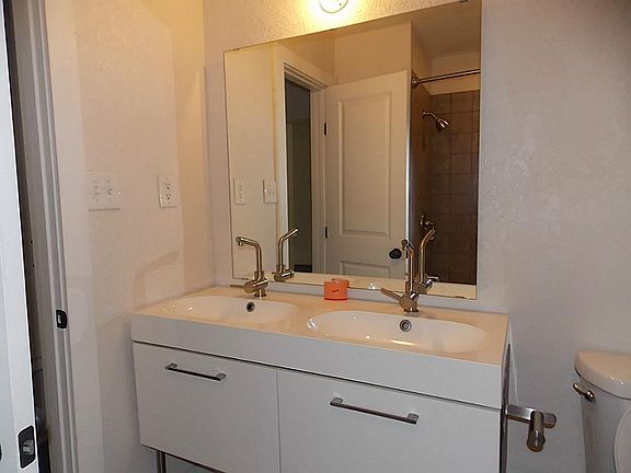 Double sinks in guest bath