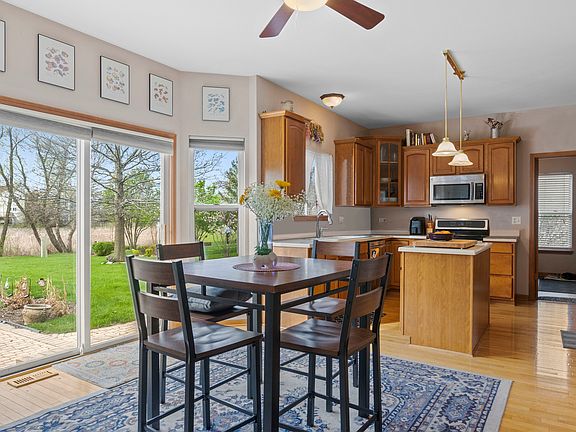 5th image of 410 Hubbard Ln