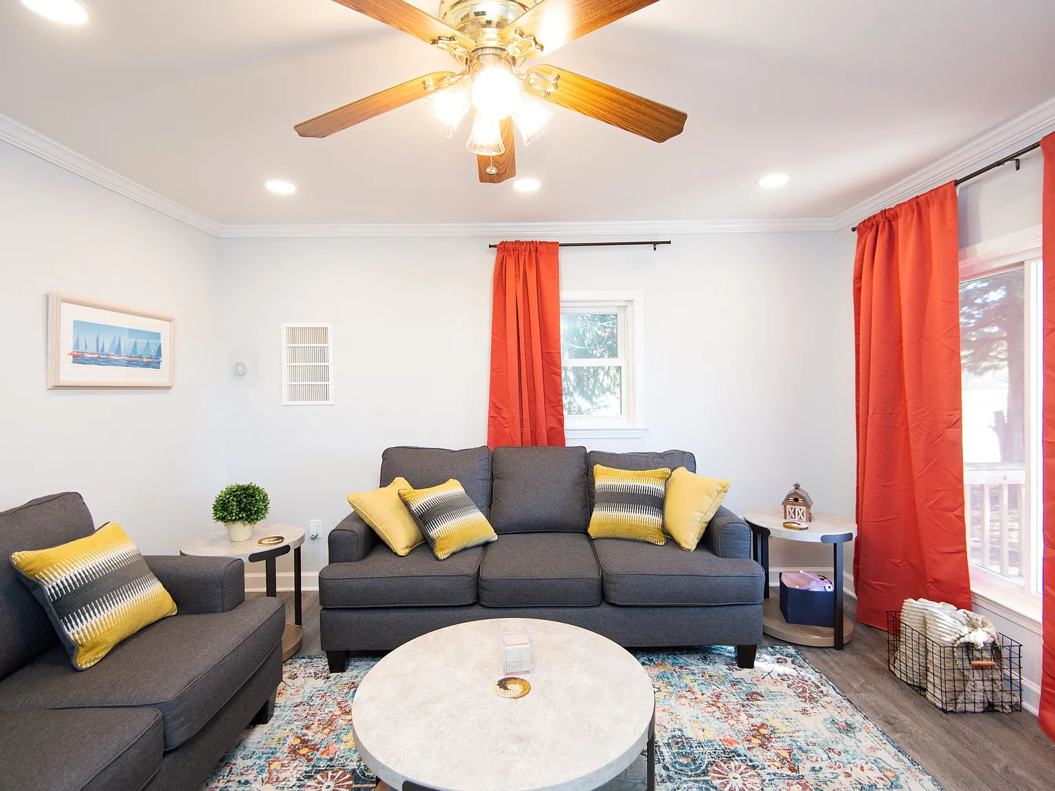 4 bed, 1416 sqft, $3,800 — Photo 4