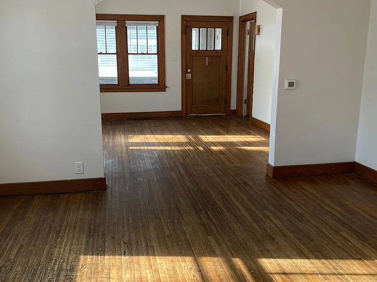 285 Hammond Ave — Photo 3