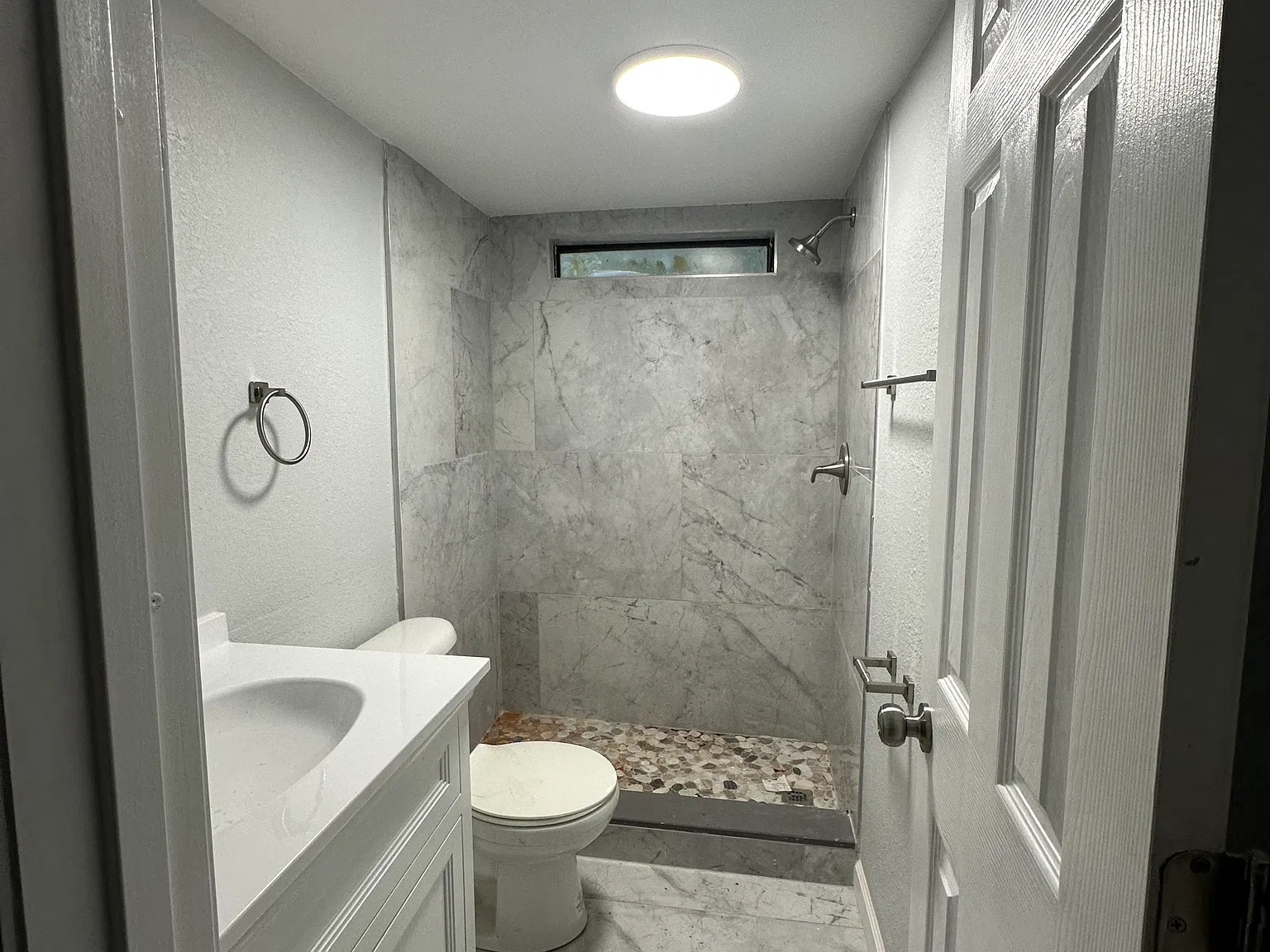 3 bed, 924 sqft, $1,500 — Photo 3