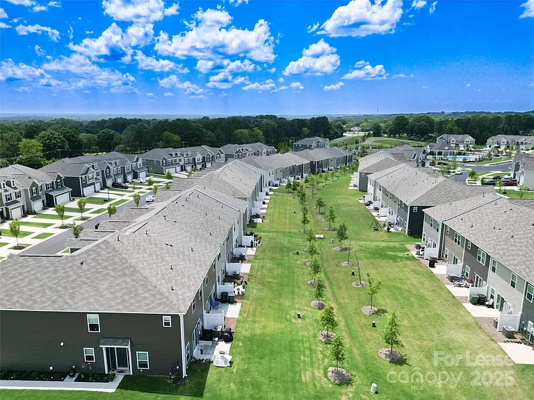 2744 Yeager Dr NW — Photo 23