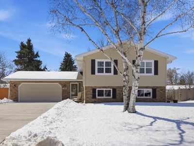 417 Valley Ave, Moorhead, MN, 56560