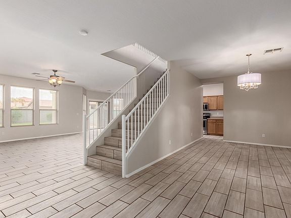 5th image of 14992 W Larkspur Dr