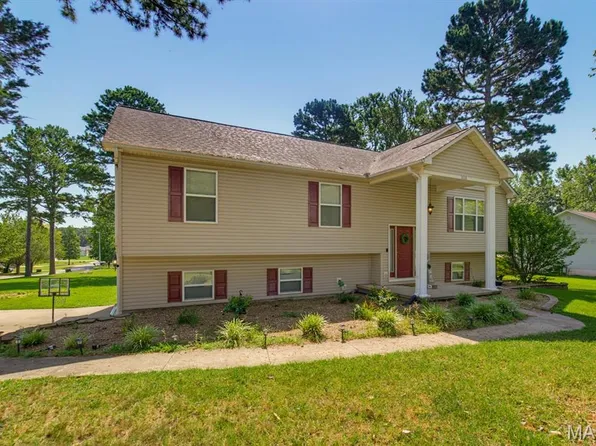 3038 Wolf Run, Poplar Bluff, MO 63901
