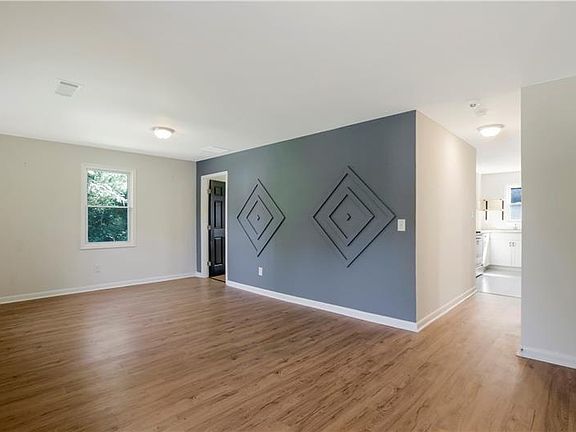 5th image of 551 Valley Hill Rd SE #A
