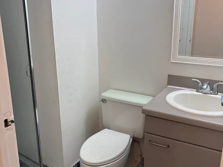 9019 Wall St #4G — Photo 11
