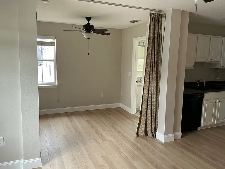 1057 Banks Rose St #B — Photo 7