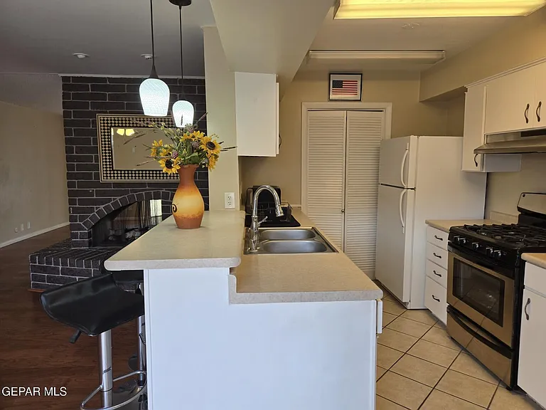 500 Thunderbird Dr #116 — Photo 16