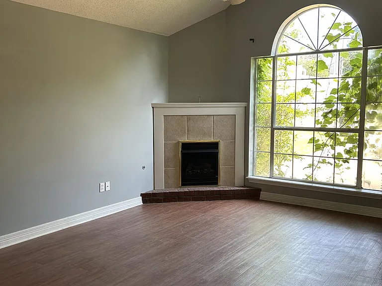 1309 W Kentucky Ave — Photo 11