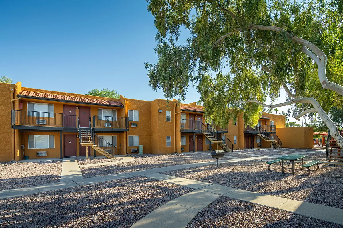 Building Photo - Parkview Apartments