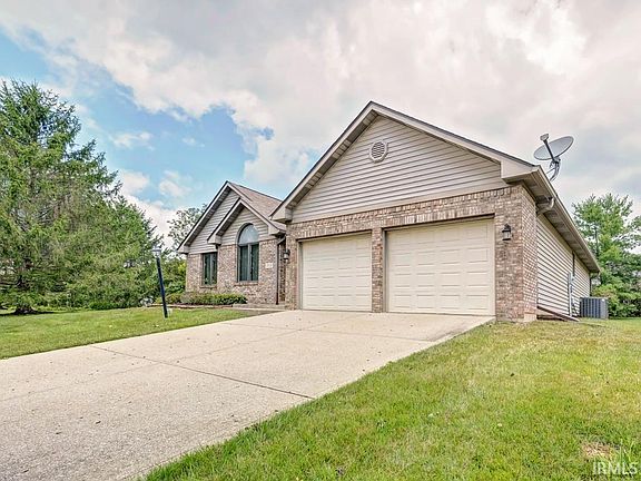 3rd image of 3707 E Tamarron Dr