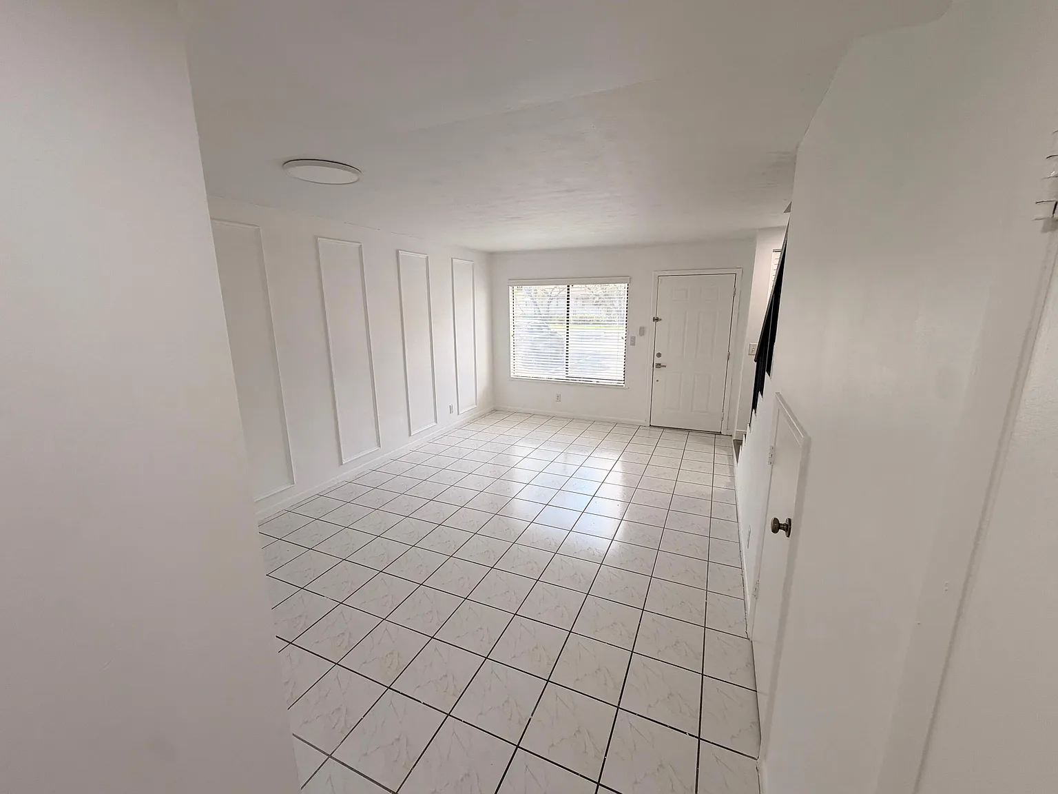 2 bed, 2.5 bath, 1190 sqft, $2,500 — Photo 2