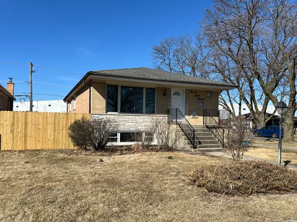 7800 Newland Ave, Burbank, IL 60459
