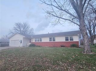510 N Cedar St, Garnett, KS 66032