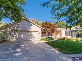 1231 Evergreen Dr, Lincoln, NE 68510