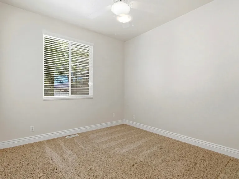 2191 S 550 W — Photo 11