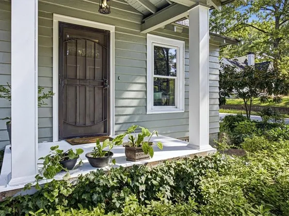 1945 Baker Rd NW, Atlanta, GA 30318